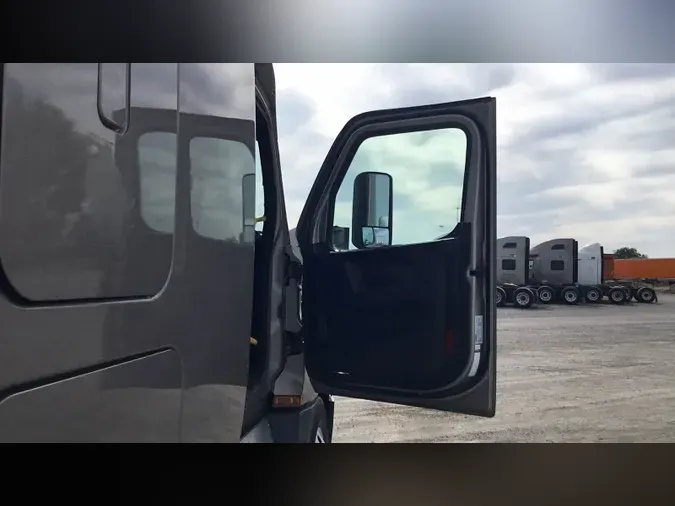 2025 Freightliner Cascadia 1264ece51caa1f201110fadfbc4c5e2d47c