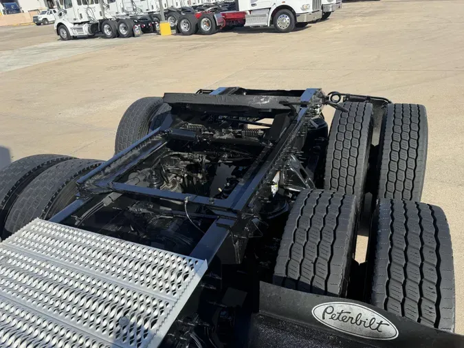 2023 Peterbilt 5794ecec427aec9327e0c80f487b83ac68e