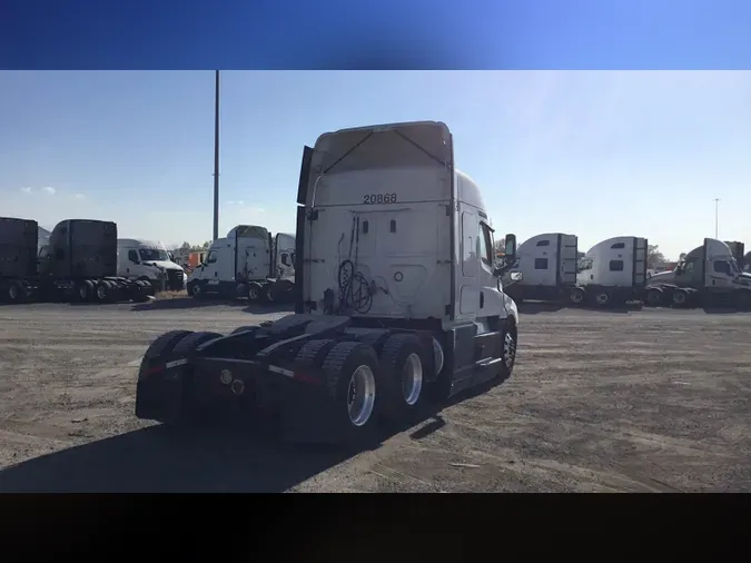 2022 Freightliner Cascadia 126