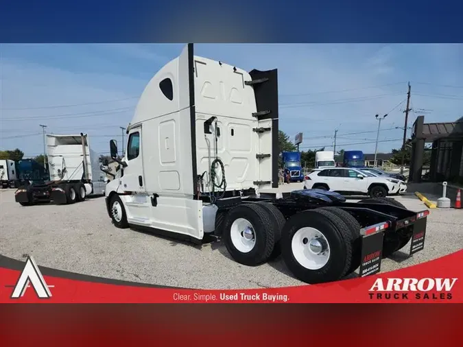 2019 FREIGHTLINER CA126