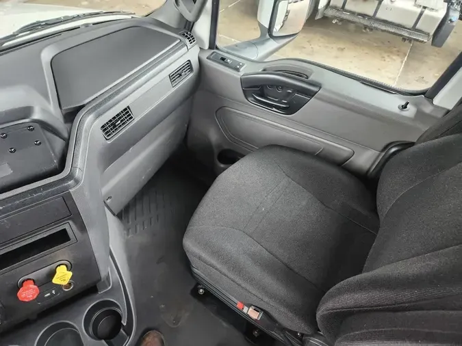 2020 NAVISTAR INTERNATIONAL LT625 DAYCAB T/A