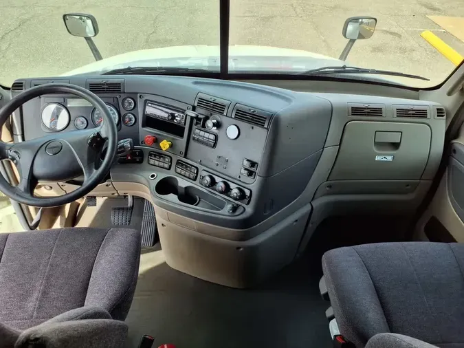 2020 FREIGHTLINER/MERCEDES CASCADIA 125