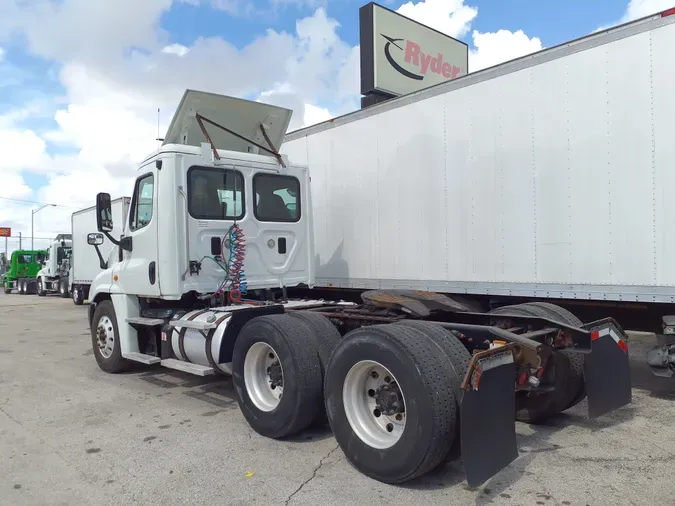 2016 FREIGHTLINER/MERCEDES CASCADIA 125