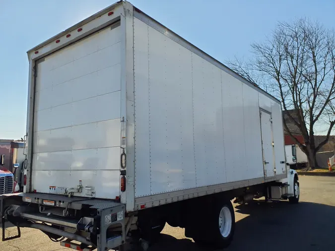 2015 FREIGHTLINER/MERCEDES M2 106