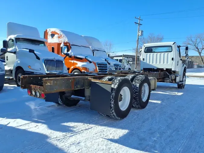 2017 FREIGHTLINER/MERCEDES M2 1064ee0668d4dfeaa55d7ebfe6d838b00ca