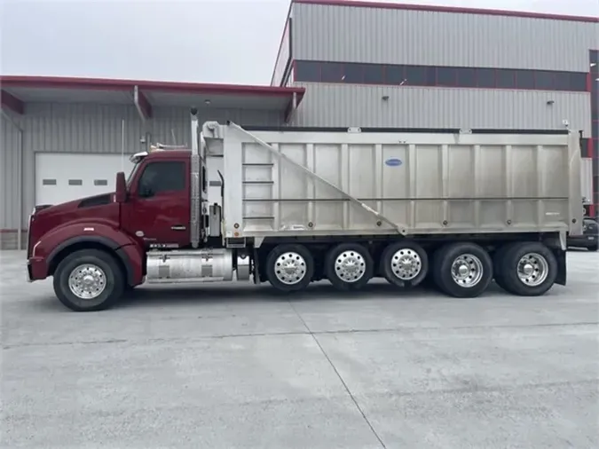 2016 Kenworth T880