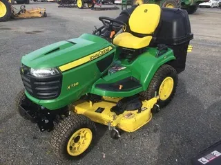 2020 John Deere X738