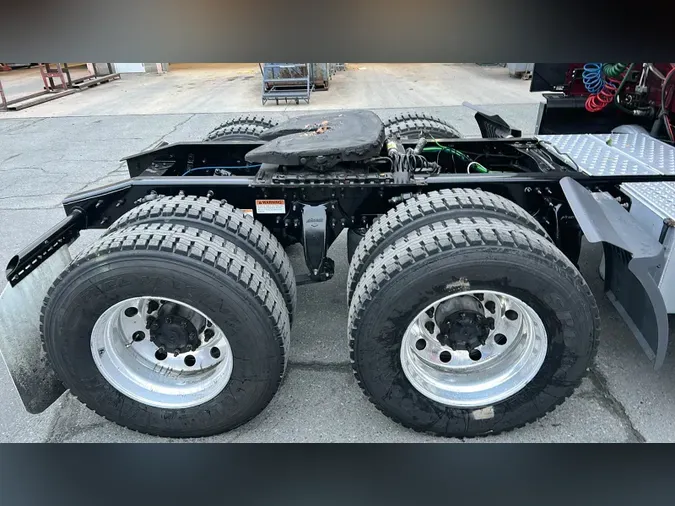 2022 Freightliner Cascadia 126