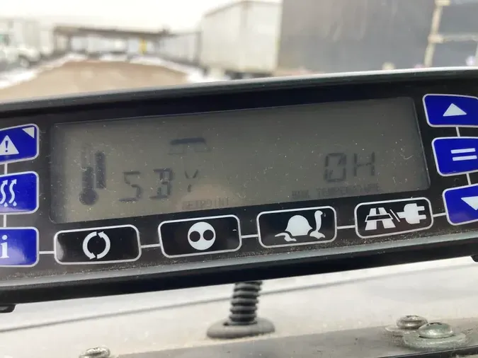 2020 ISUZU NRR