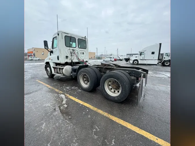 2018 FREIGHTLINER/MERCEDES CASCADIA 125