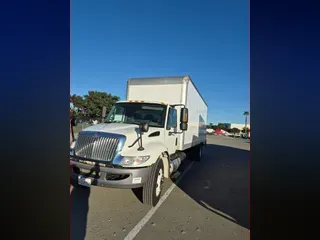 2018 NAVISTAR INTERNATIONAL 4300LP (4X2)