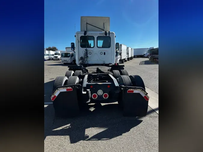 2018 FREIGHTLINER/MERCEDES CASCADIA 125