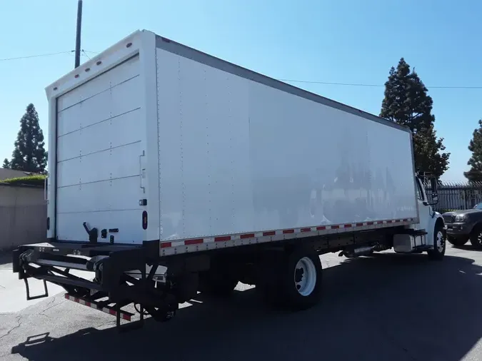 2017 FREIGHTLINER/MERCEDES M2 106