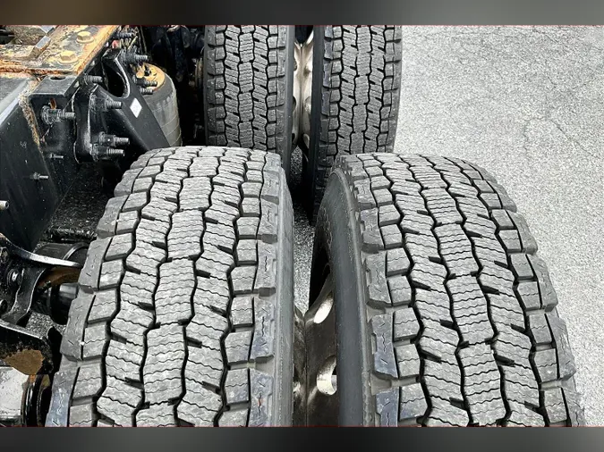 2021 INT LT625 6x4