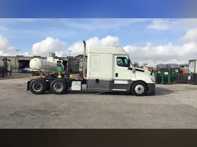 2020 Freightliner Cascadia 1264ef2f6e73e9ed32c16c199582c79c383