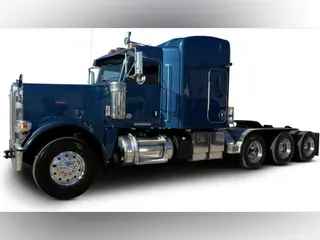2022 Peterbilt 389