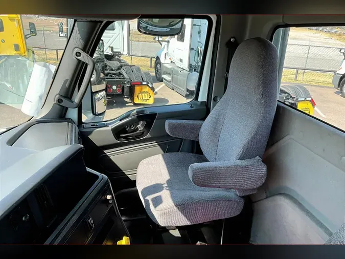 2020 INT LT625 6x4