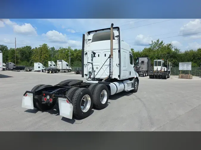 2019 Freightliner Cascadia 126
