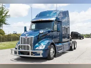 2022 PETERBILT 579