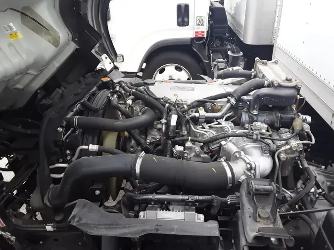 2017 ISUZU NQR