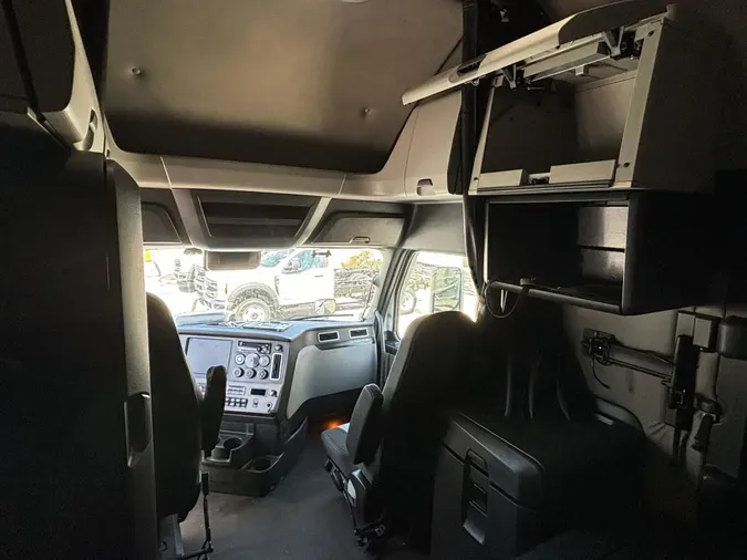 2020 Freightliner Cascadia