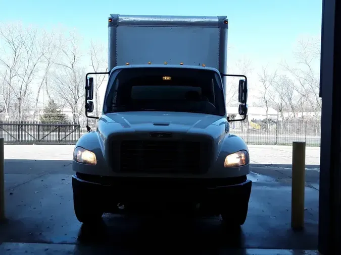 2018 FREIGHTLINER/MERCEDES M2 106