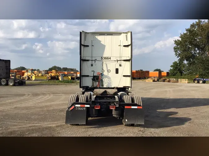 2022 International LT4f03510b808b3b5c947d914c30b6454e