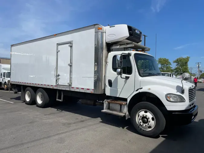 2016 FREIGHTLINER/MERCEDES M2 106