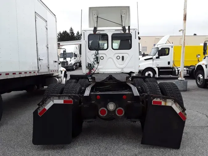 2019 FREIGHTLINER CASCADIA 125