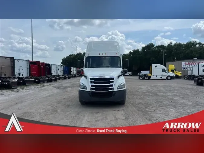 2021 FREIGHTLINER CA126