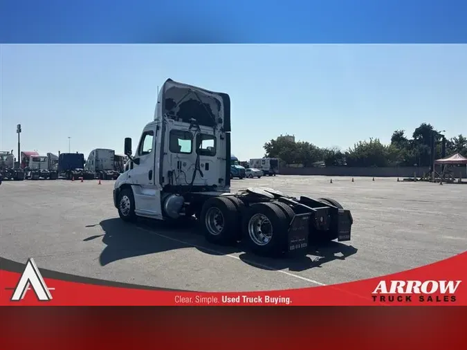2016 FREIGHTLINER CASCADIA