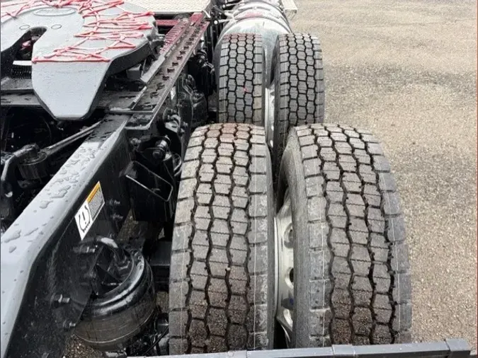 2026 Kenworth T8804f10068933693304fcb3235ec7c91ded