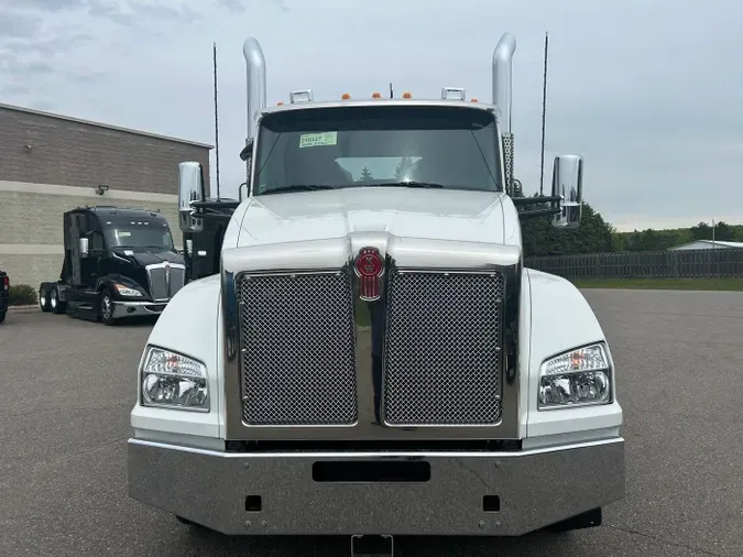 2026 Kenworth T880 Short Hood