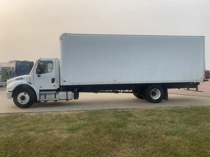 2016 Freightliner M2 106