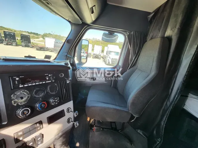 2022 FREIGHTLINER Cascadia 126