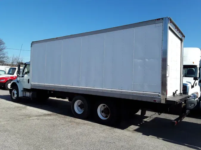 2014 FREIGHTLINER/MERCEDES M2 106