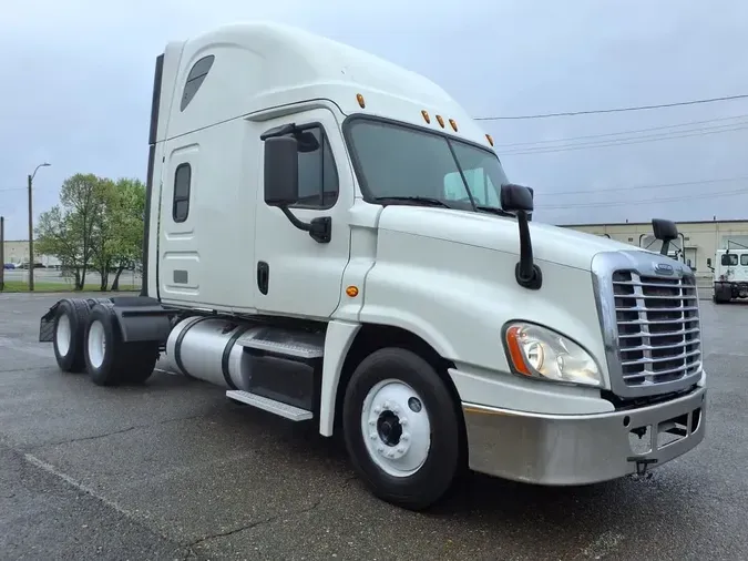 2018 FREIGHTLINER/MERCEDES CASCADIA 125