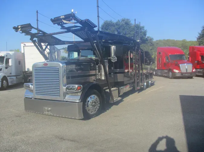 2021 Peterbilt 389