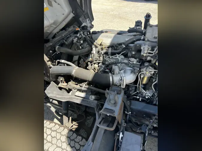 2019 ISUZU NPR HD