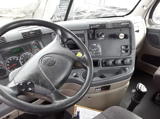 2016 FREIGHTLINER/MERCEDES CASCADIA 125