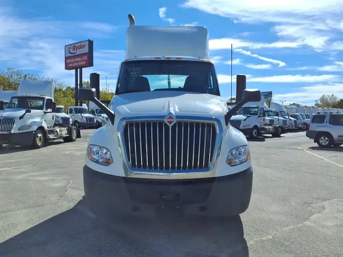 2021 NAVISTAR INTERNATIONAL LT625 DAYCAB S/A
