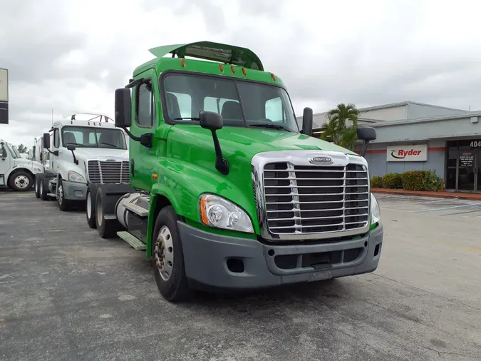 2016 FREIGHTLINER/MERCEDES CASCADIA 125