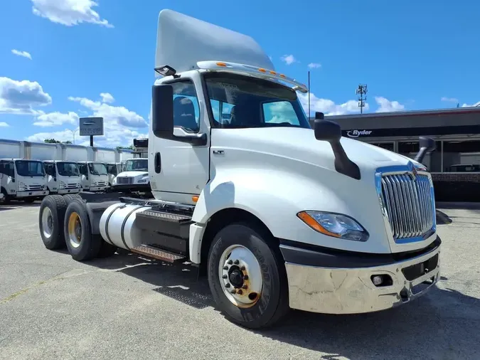 2019 NAVISTAR INTERNATIONAL LT625 DAYCAB T/A