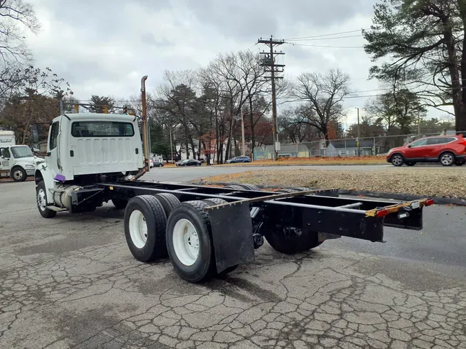 2014 FREIGHTLINER/MERCEDES M2 106