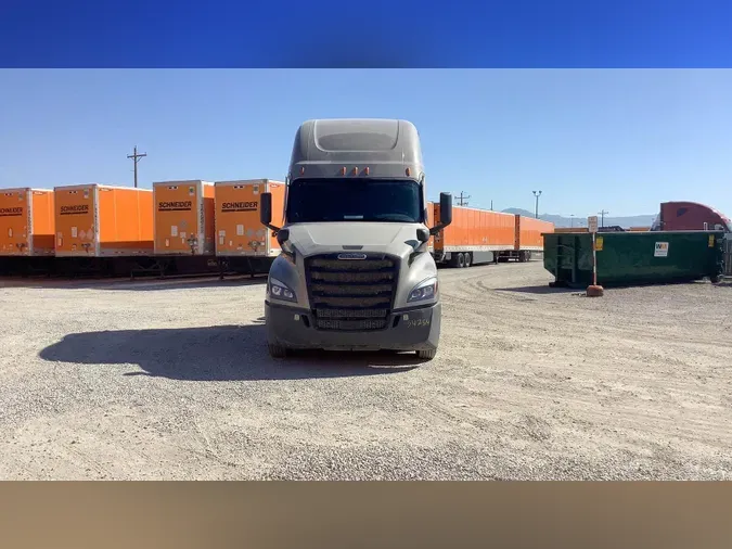 2023 Freightliner Cascadia