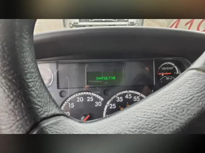 2020 FREIGHTLINER/MERCEDES M2 1064f2c7a146782d35fdb3d33c0ae9ec6a2