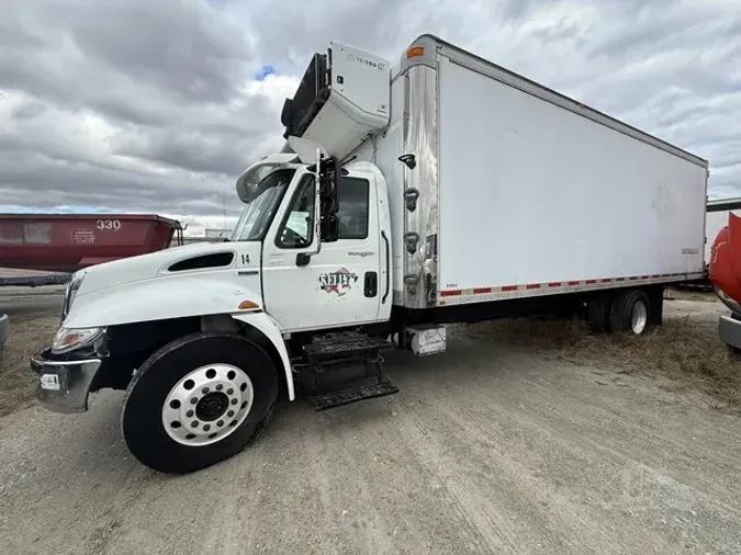 2009 INTERNATIONAL DURASTAR 4300
