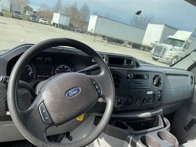 2018 Ford Motor Company E350