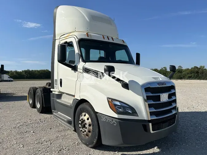 2019 FREIGHTLINER CASCADIA CA1264f3449a478a8532df30d5d169e37226a