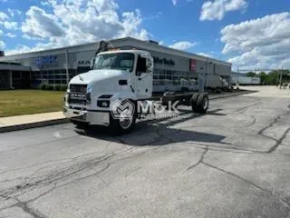 2024 MACK MD MD7